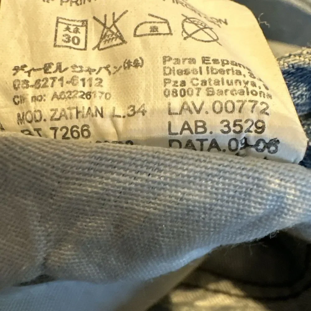 Diesel Industries Zathan VTG Men's Light Wash Button Fly Jeans Actual Size 38X31